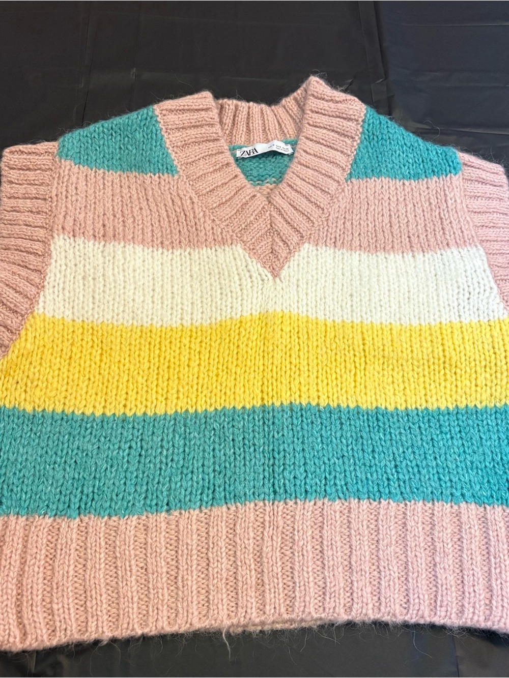 Zara Men V-Neck Striped Knit Sweater Vest in Pink, Teal, Yellow